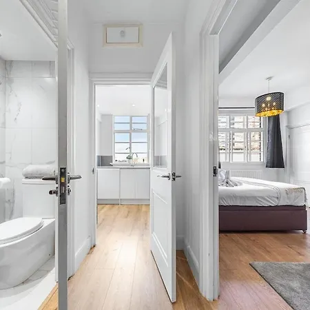 Central London Luxury, Relaxing Apartment! 2 Mins From Paddington Station! Room photo
